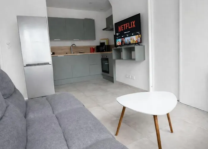 Lunea- Central, Bright, Serene