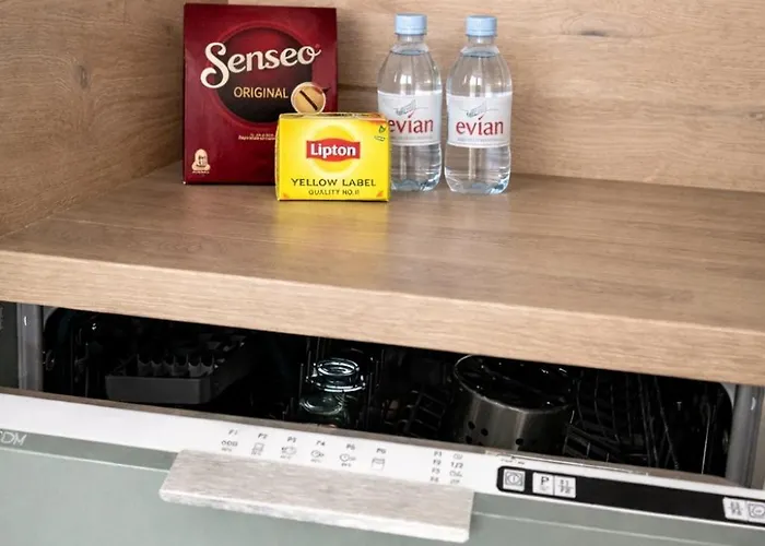 Lunea- Central, Bright, Serene